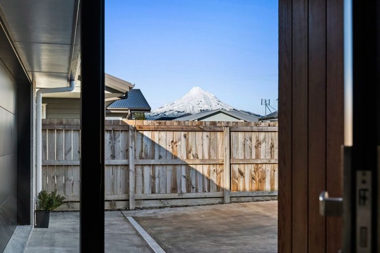 Photo of property in 8 Hodge Park Lane, Inglewood, 4330