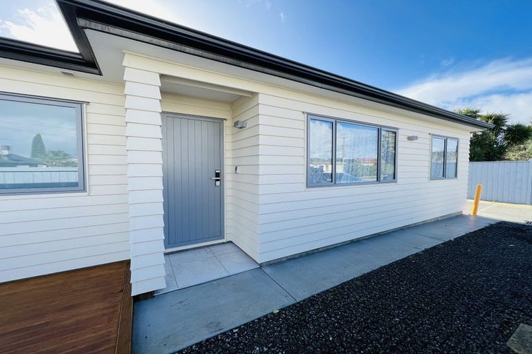 Photo of property in 18a Fernaig Street, Papakura, 2110