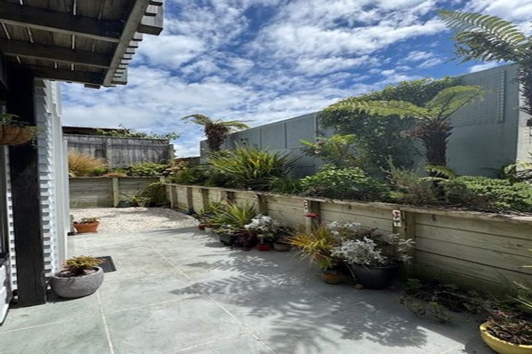 Photo of property in 1/54 Cooper Street, Karori, Wellington, 6012