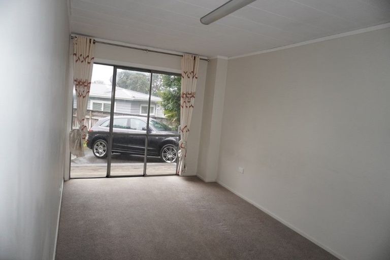 Photo of property in 4 Ondine Place, Glenfield, Auckland, 0629