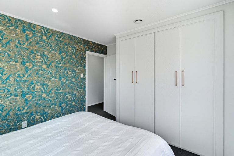 Photo of property in 6 Roswell Place, Islington, Christchurch, 8042