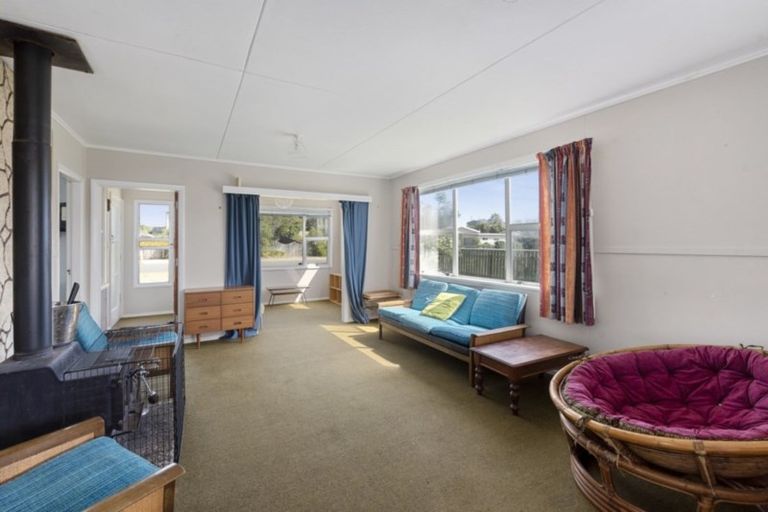 Photo of property in 32 Rua Avenue, Waitarere Beach, Levin, 5510