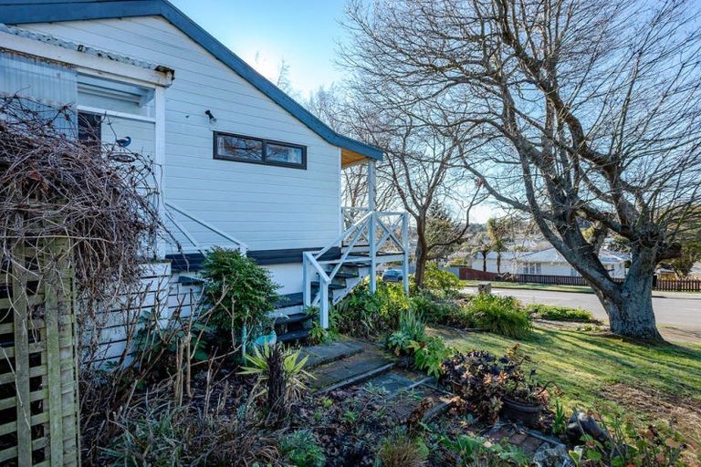 Photo of property in 1 Carlson Street, Dannevirke, 4930