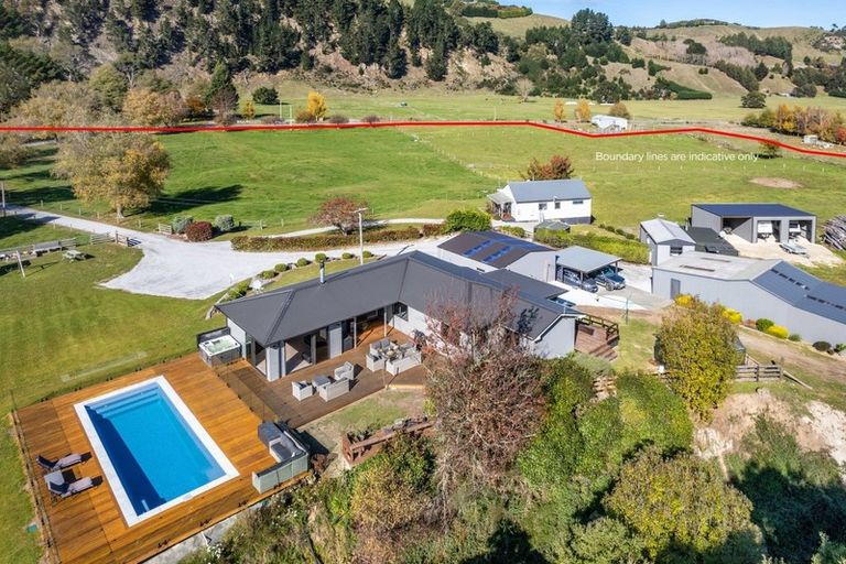 Photo of property in 810 Tukairangi Road, Acacia Bay, Taupo, 3385