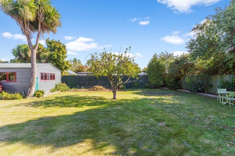 Photo of property in 16 Adams Place, Woolston, Christchurch, 8023