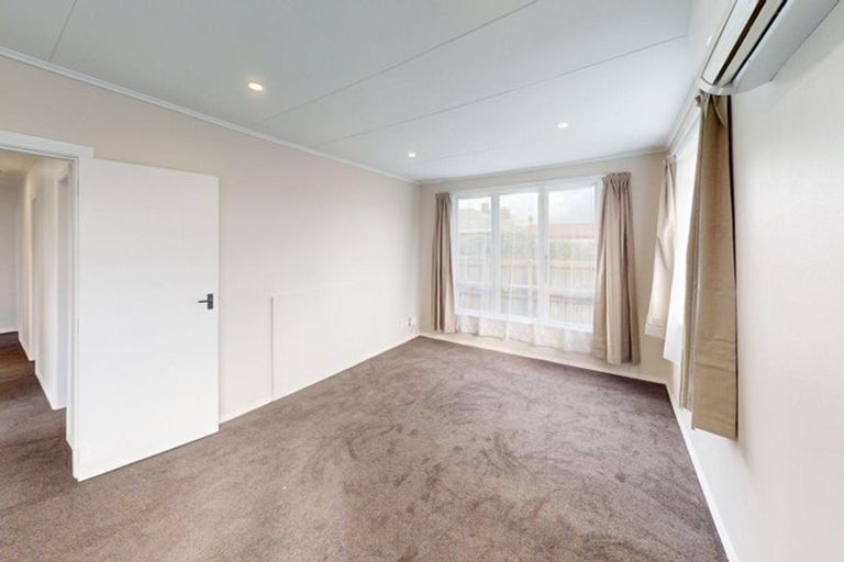 Photo of property in 21 Coventry Street, Highbury, Palmerston North, 4412