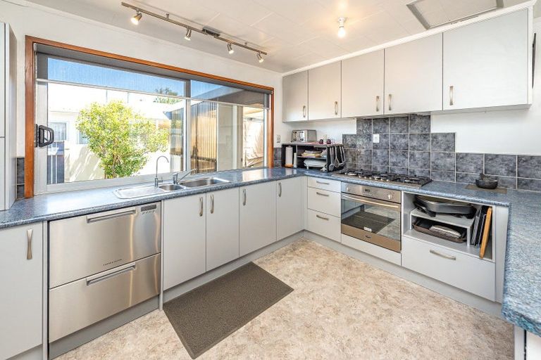 Photo of property in 12 Hackett Street, Whanganui East, Whanganui, 4500