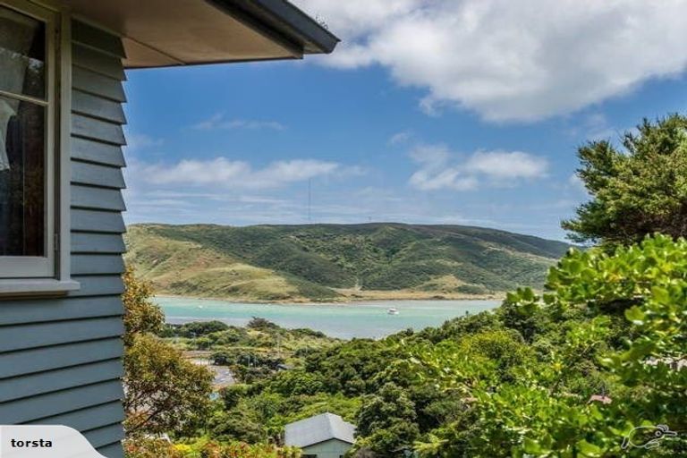 Photo of property in 22 Kiriwai Road, Paremata, Porirua, 5024