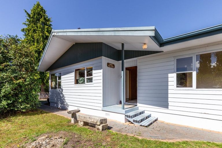 Photo of property in 1 Nisbet Terrace, Kinloch, Taupo, 3377
