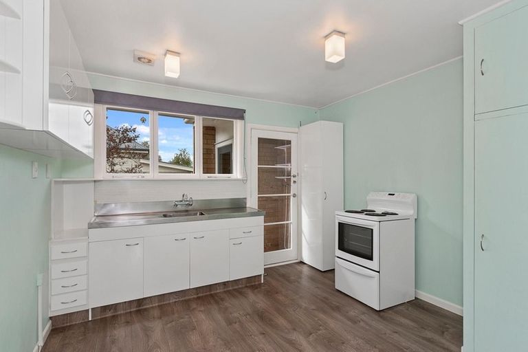 Photo of property in 2/54 Linwood Avenue, Linwood, Christchurch, 8011