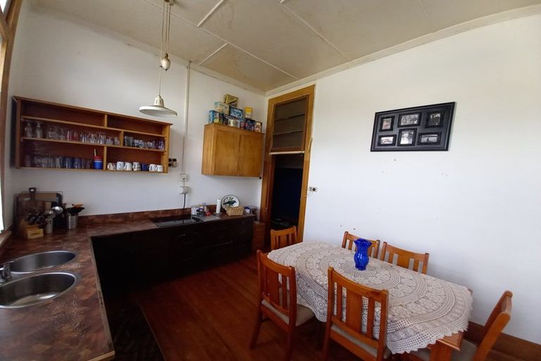 Photo of property in 14 Bridge Street, Tuatapere, 9620
