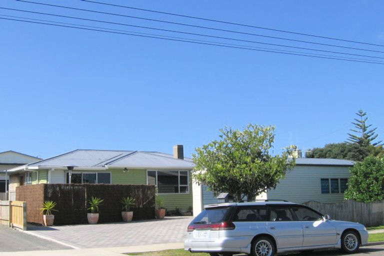 Photo of property in 8a Hawea Street, Mount Maunganui, 3116