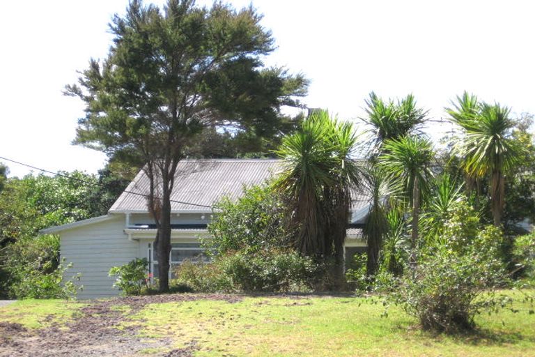 Photo of property in 97 Rangatira Road, Beach Haven, Auckland, 0626