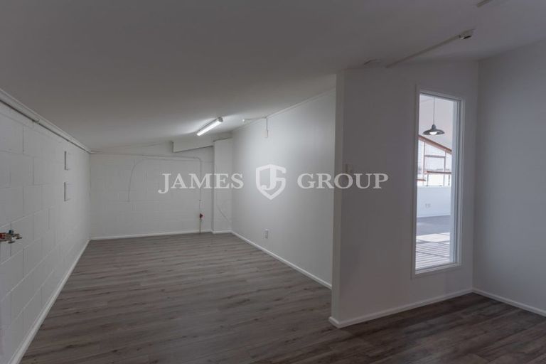 Photo of property in 2 Monmouth Street, Patea, 4520