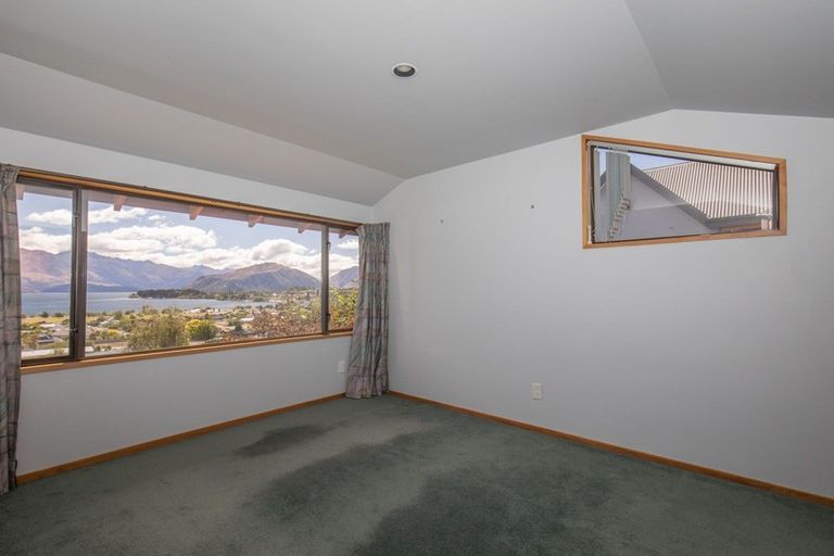 Photo of property in 9 Botting Place, Wanaka, 9305