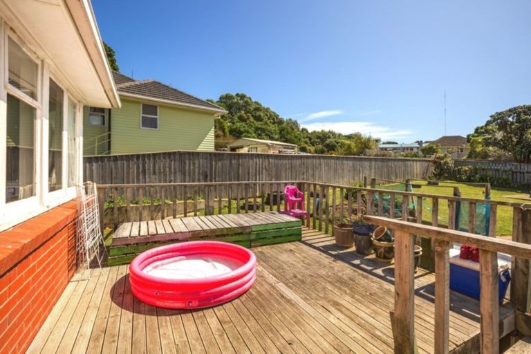 Photo of property in 55 Jillett Street, Titahi Bay, Porirua, 5022