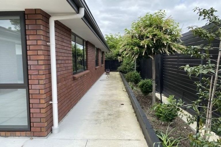 Photo of property in 37 Karina Terrace, Roslyn, Palmerston North, 4414