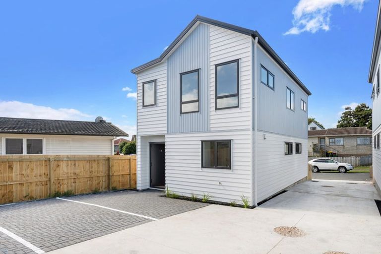 Photo of property in 28a Cape Road, Mangere, Auckland, 2022