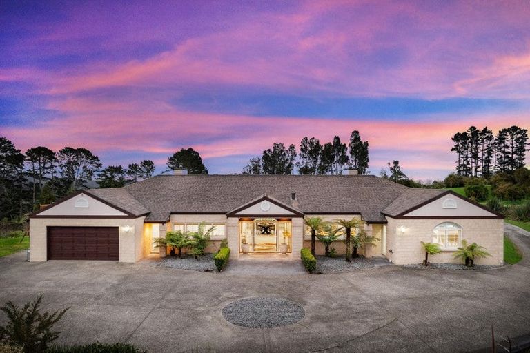 Photo of property in 177 Carter Road, Oratia, Auckland, 0604