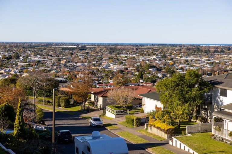 Photo of property in 84 Churchill Drive, Taradale, Napier, 4112