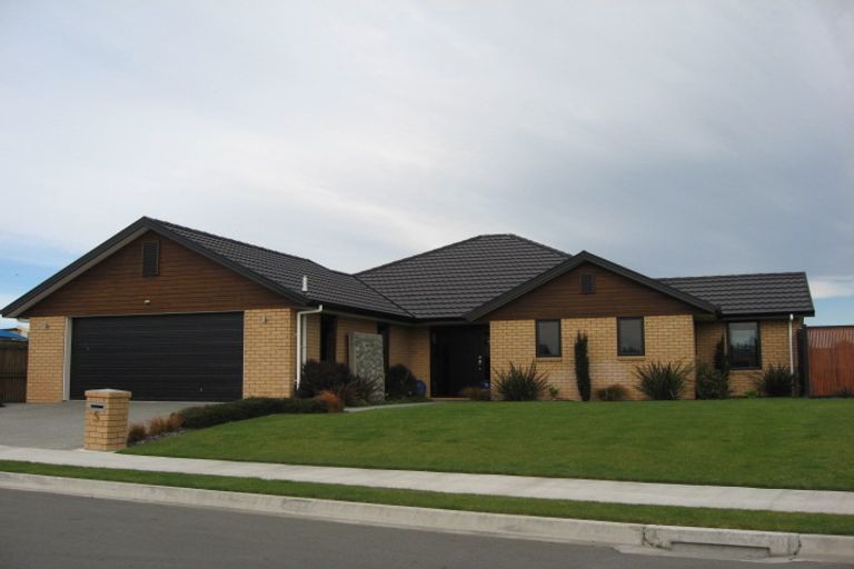 Photo of property in 5 Hitaua Place, Redwoodtown, Blenheim, 7201