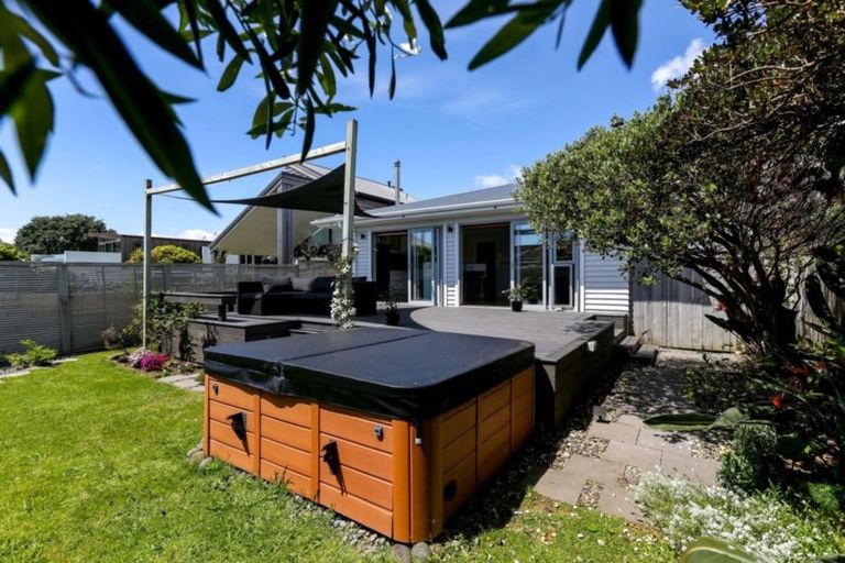 Photo of property in 73 Buller Street, New Plymouth, 4312