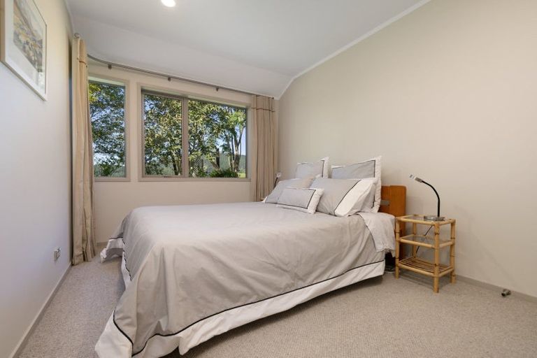 Photo of property in 16 Gunbar Drive, Welcome Bay, Tauranga, 3175