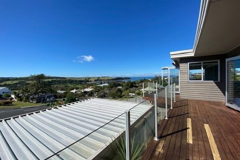 Photo of property in 9 Everard Avenue, Army Bay, Whangaparaoa, 0930