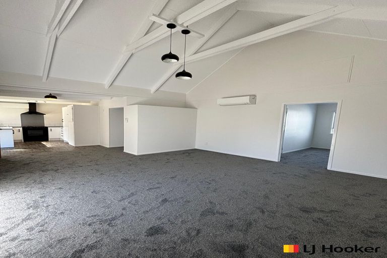 Photo of property in 2/21 Takanini Road, Takanini, 2112