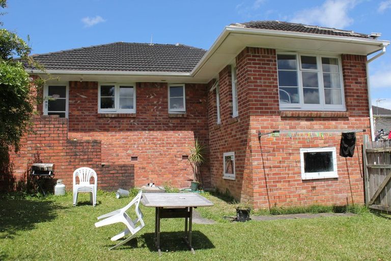 Photo of property in 29 Woodglen Road, Glen Eden, Auckland, 0602