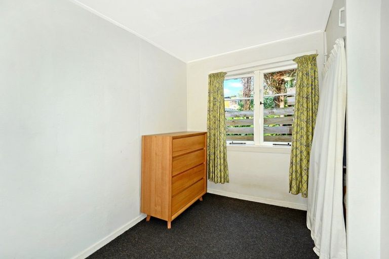 Photo of property in 1/30 Cresta Avenue, Beach Haven, Auckland, 0626