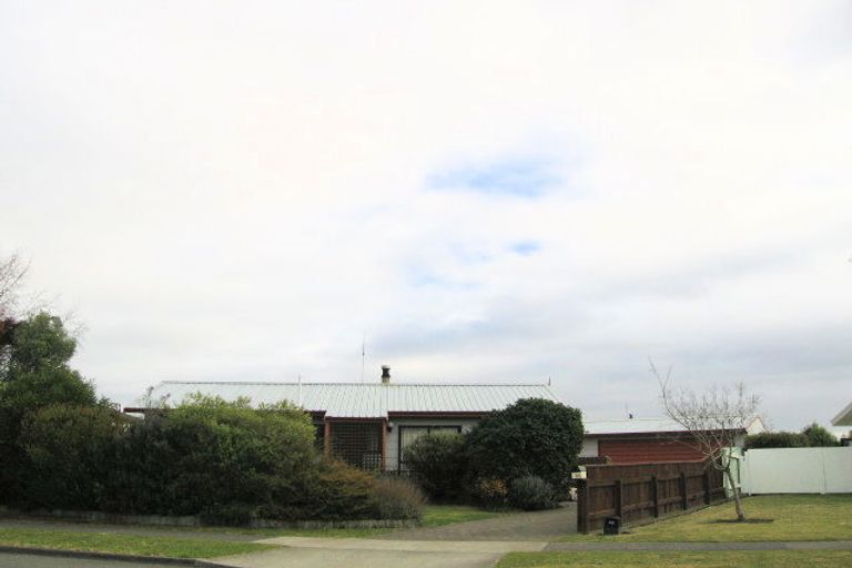 Photo of property in 4b Spriggs Crescent, Greenmeadows, Napier, 4112