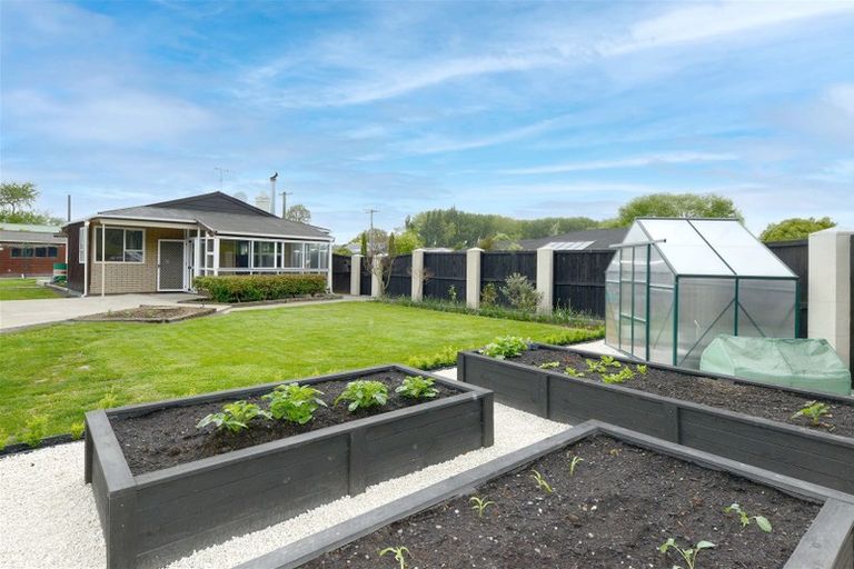 Photo of property in 12 Savage Street, Kainga, Christchurch, 8083