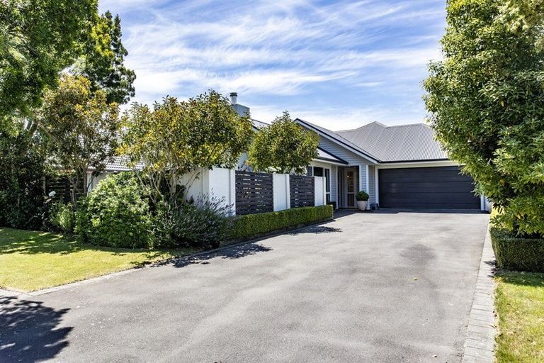Photo of property in 25 Sycamore Close, Rangiora, 7400