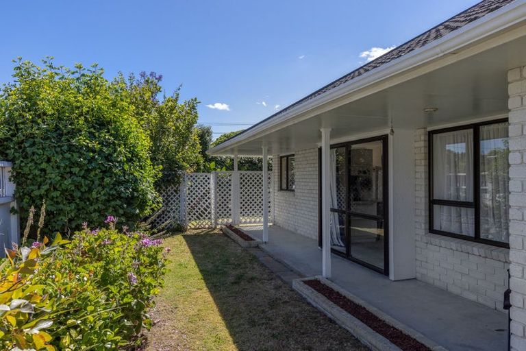 Photo of property in 272 Te Moana Road, Waikanae, 5036