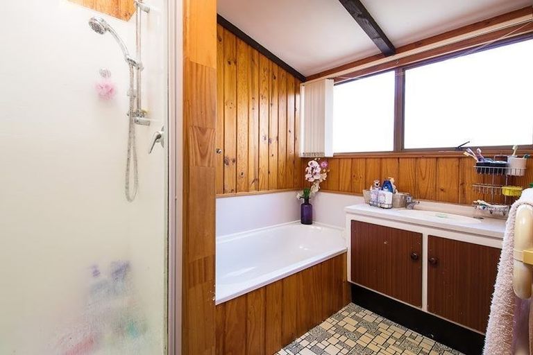 Photo of property in 8 Keldale Place, Forrest Hill, Auckland, 0620