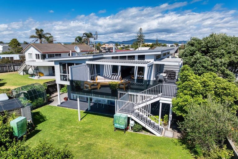 Photo of property in 145 Karewa Parade, Papamoa Beach, Papamoa, 3118