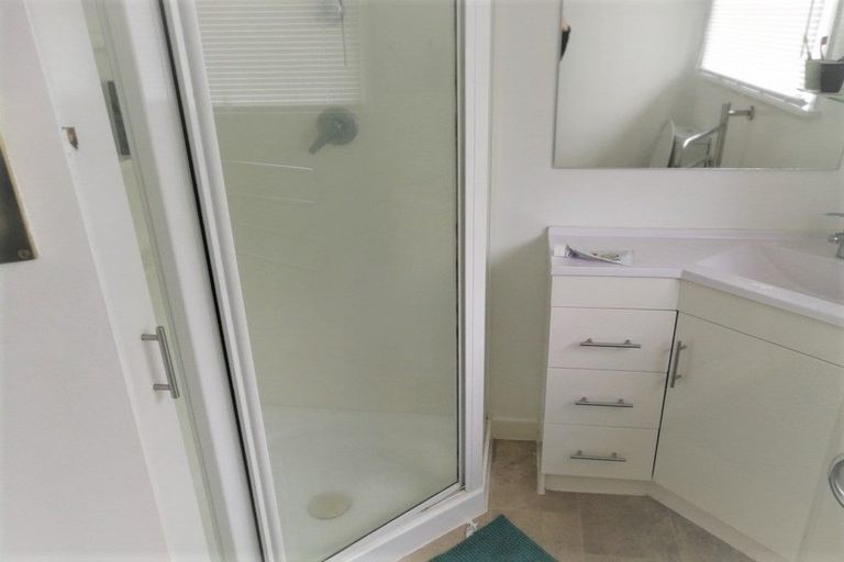 Photo of property in 39 Parrs Cross Road, Henderson, Auckland, 0612