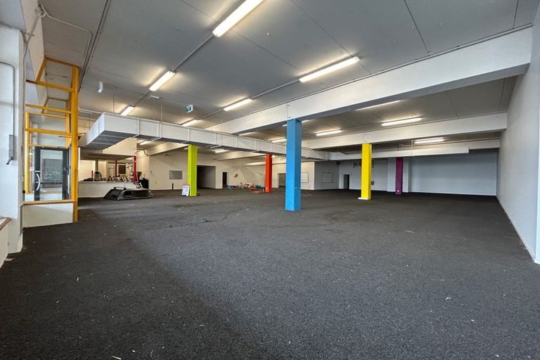 Photo of property in 122 Molesworth Street, Taita, Lower Hutt, 5011