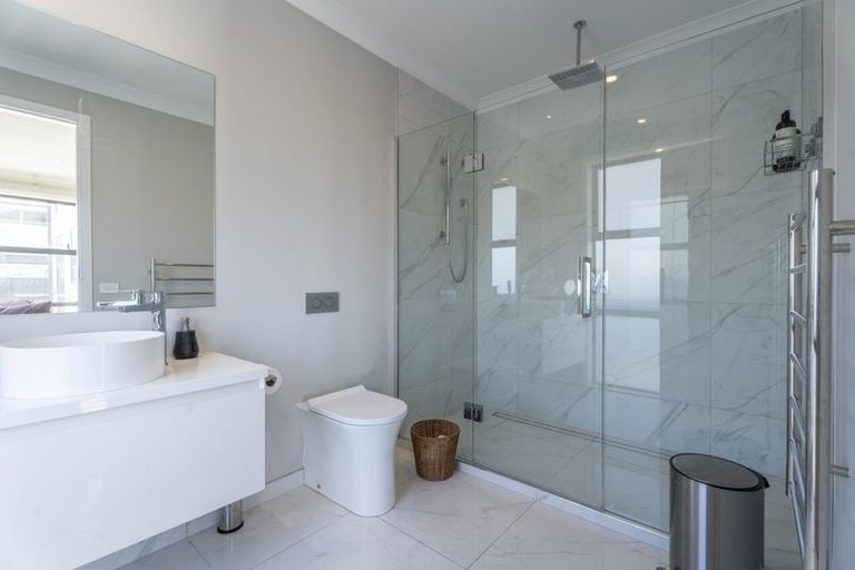 Photo of property in 14 Atherton Terrace, Churton Park, Wellington, 6037