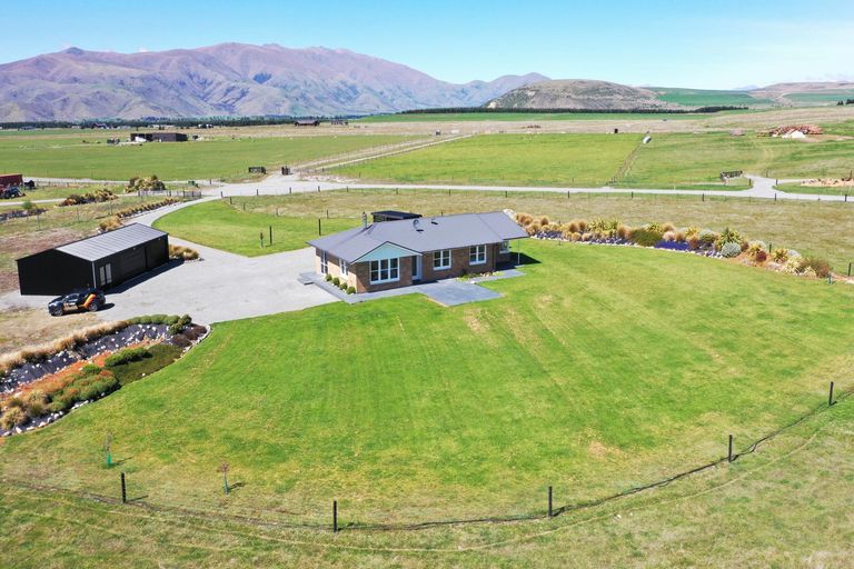 Photo of property in 91 Pyramid Terrace, Twizel, 7999