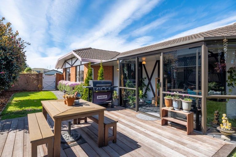 Photo of property in 45 Dunbarton Street, Redwood, Christchurch, 8051