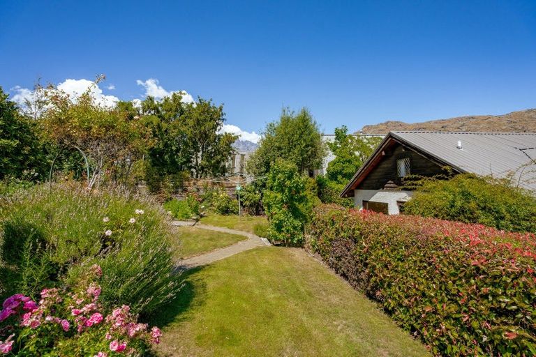 Photo of property in 8 Lake Avenue, Frankton, Queenstown, 9300