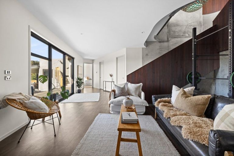 Photo of property in 14 Te Mata Peak Road, Havelock North, 4130