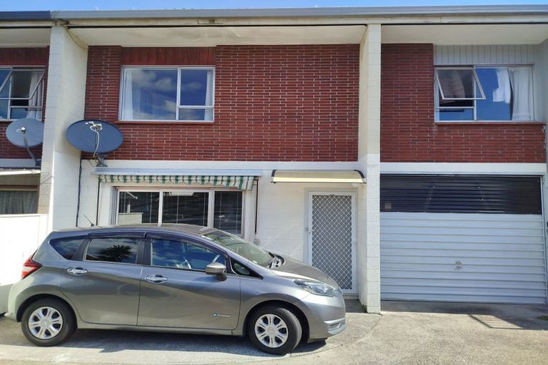 Photo of property in 3/772 Beach Road, Browns Bay, Auckland, 0630