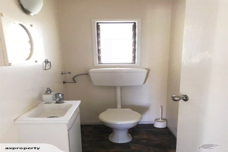 Photo of property in 1/10 Hunter Street, Hamilton Lake, Hamilton, 3204