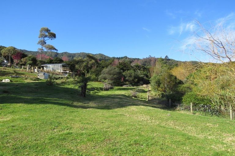 Photo of property in 95 Top Town Place, Coromandel, 3506