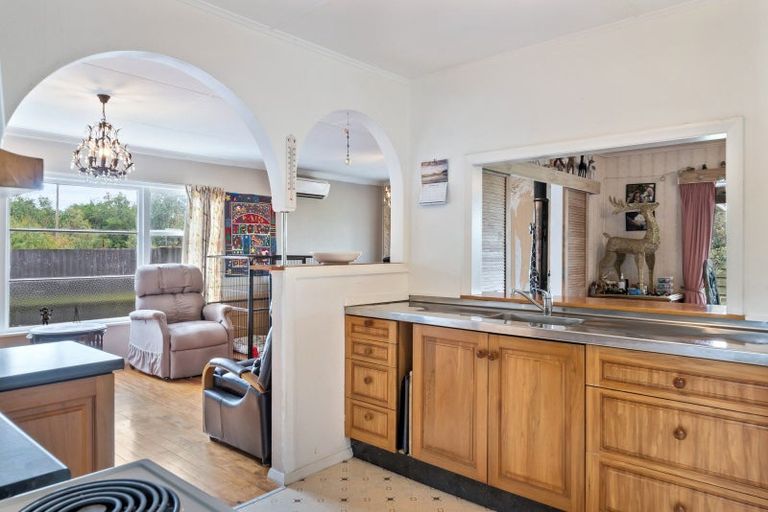 Photo of property in 78 Tararua Road, Levin, 5571