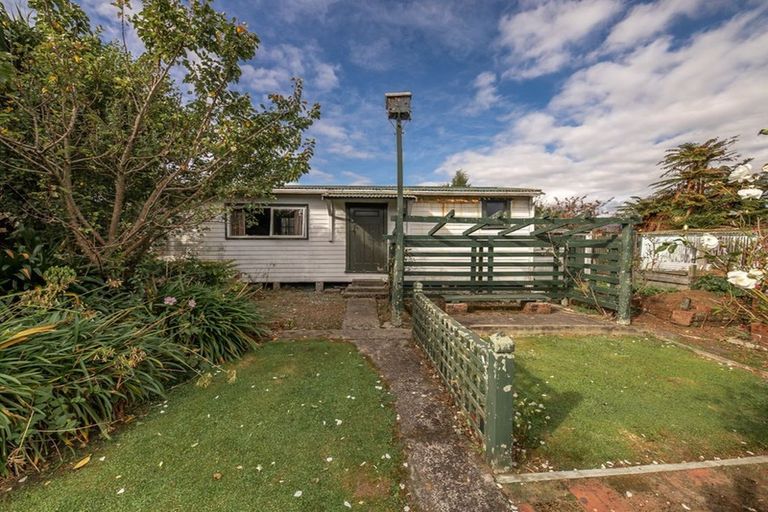 Photo of property in 253 Palmerston Street, Westport, 7825