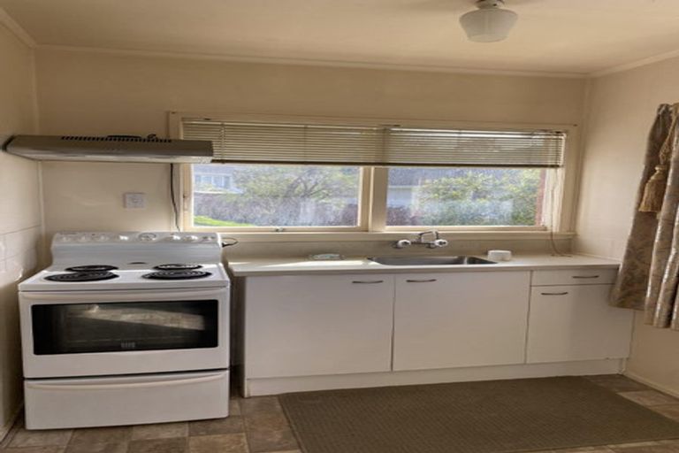 Photo of property in 36a Ayton Drive, Totara Vale, Auckland, 0629